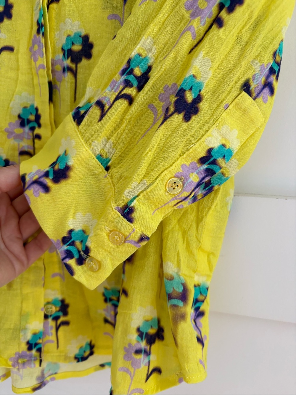 Smythe Gathered Blouse In Lemon Floral Print size S - Picture 7 of 12